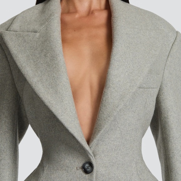 Tailored Long Trench Coat in Light Gray - Picture 4 of 6